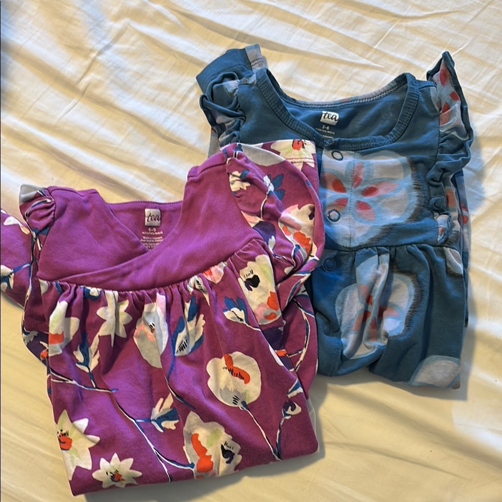 2x Baby Romper
